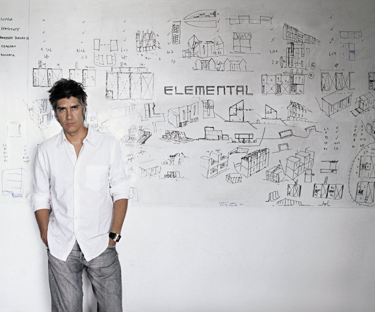 Alejandro Aravena, galardonado con el Premio Pritzker 2016 