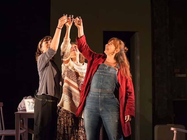 Escena de 'Canción para volver a casa', en el Centro Dramático Nacional