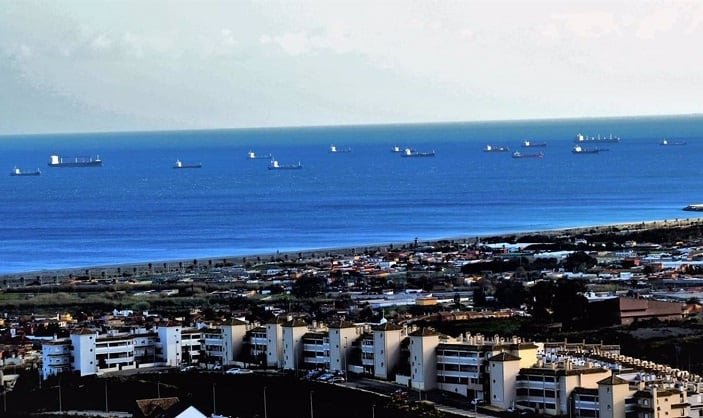Barcos en el Estrecho