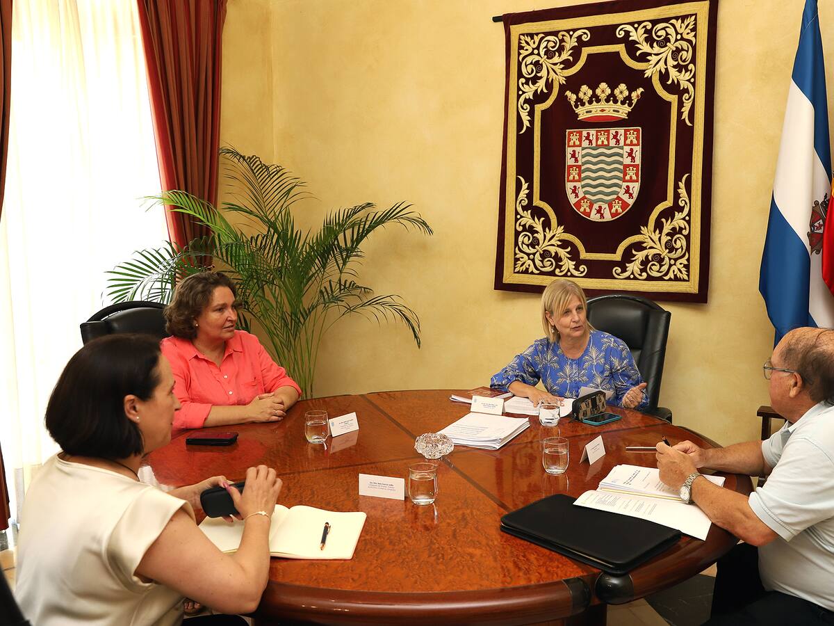 El Ayuntamiento y la Unión de Consumidores sientan las bases para colaborar en proyectos e iniciativas relacionadas con el consumo y la innovación