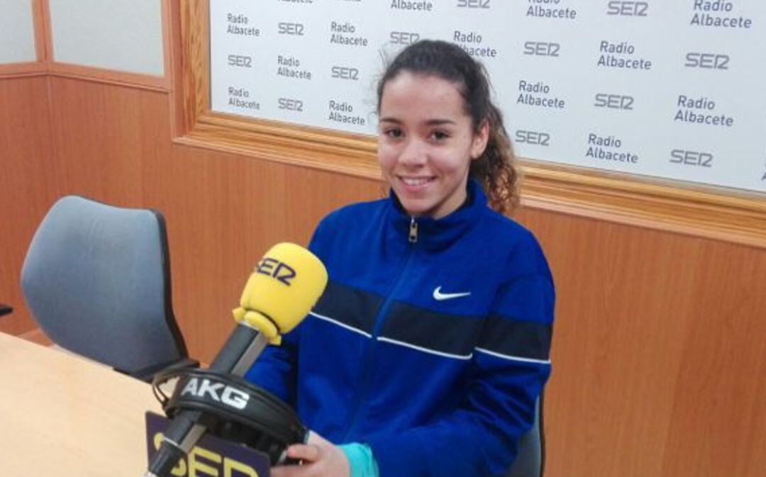 Noemí Romero, en una imagen de archivo en Radio Albacete