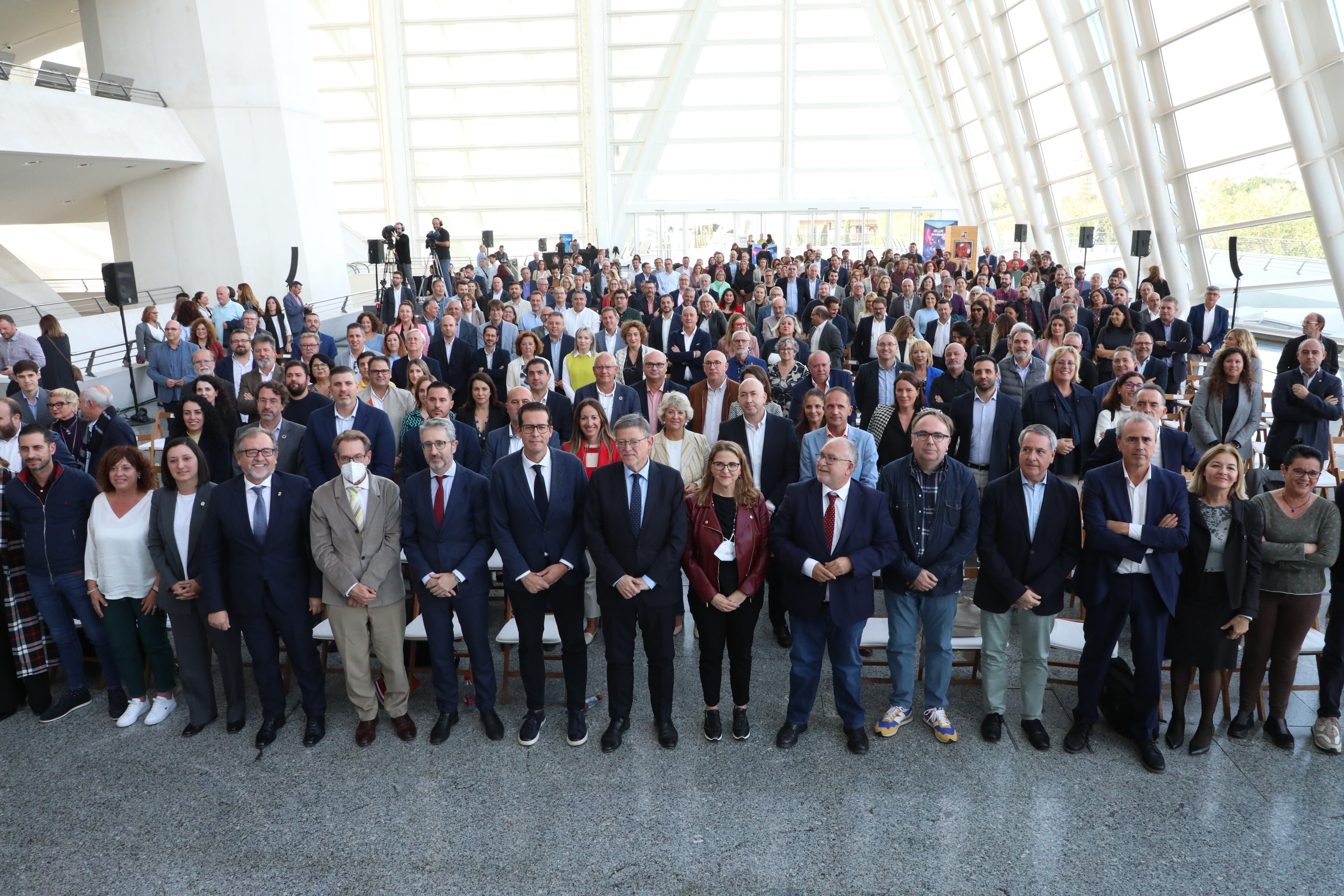 Algunos de los participantes de la cumbre de la Alianza Valenciana contra la Inflación. Fuente: GVA