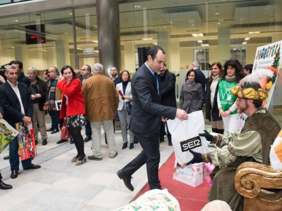 Montaña de juguetes