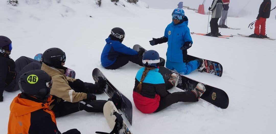 Clase de snow en Leitariegos