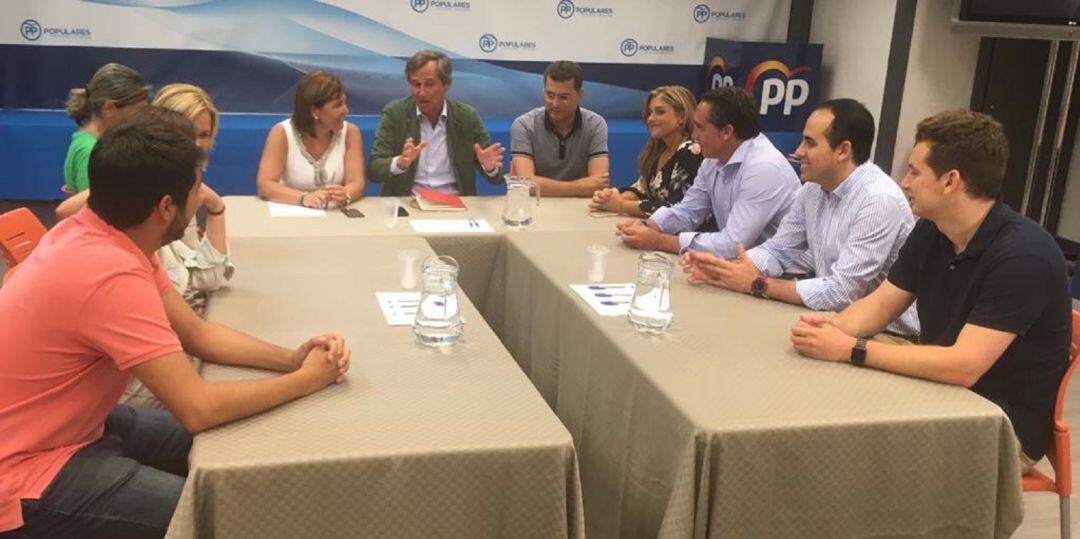 Junta directiva regional del PPCV, con Isabel Bonig y Antonio Gonzalez Terol, vicesecretario de Política Territorial del PP