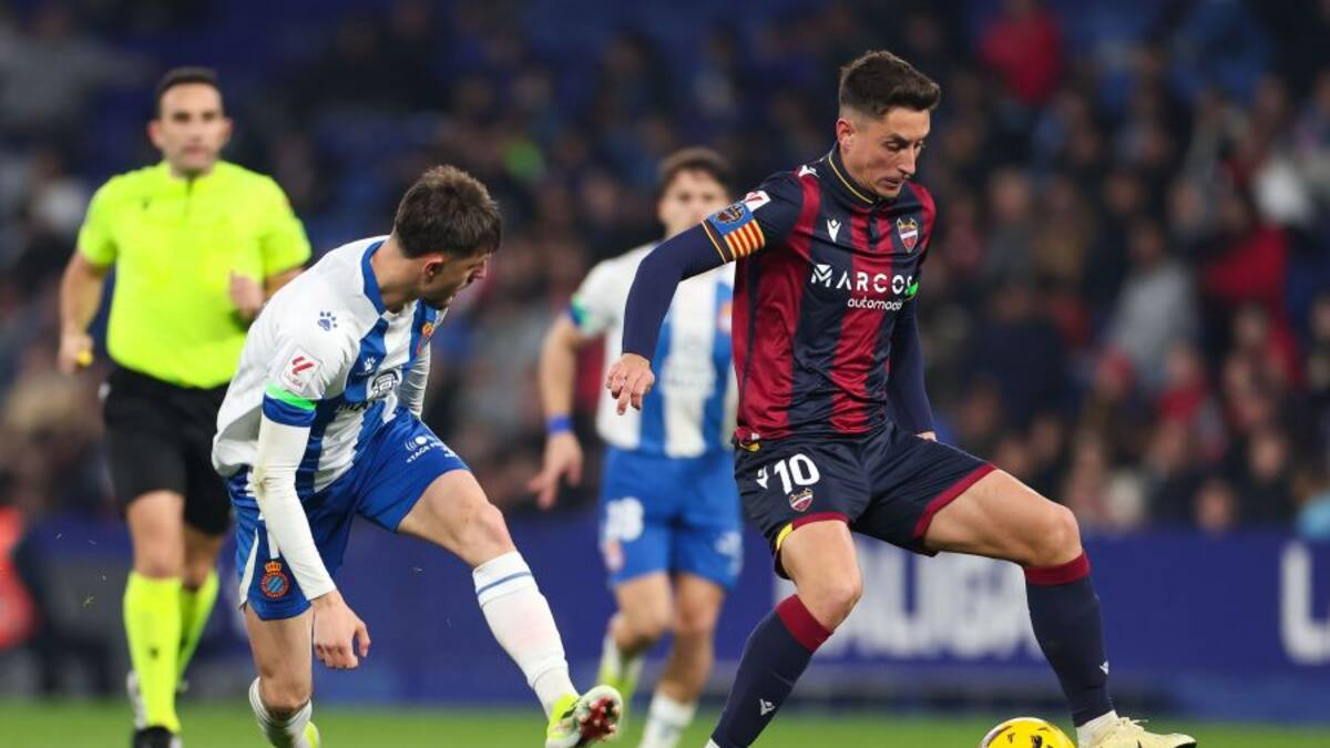 El VAR le birla un penalti al Levante en el tiempo de prolongación y pierde de penalti en el último minuto ante el Espanyol (2-1)