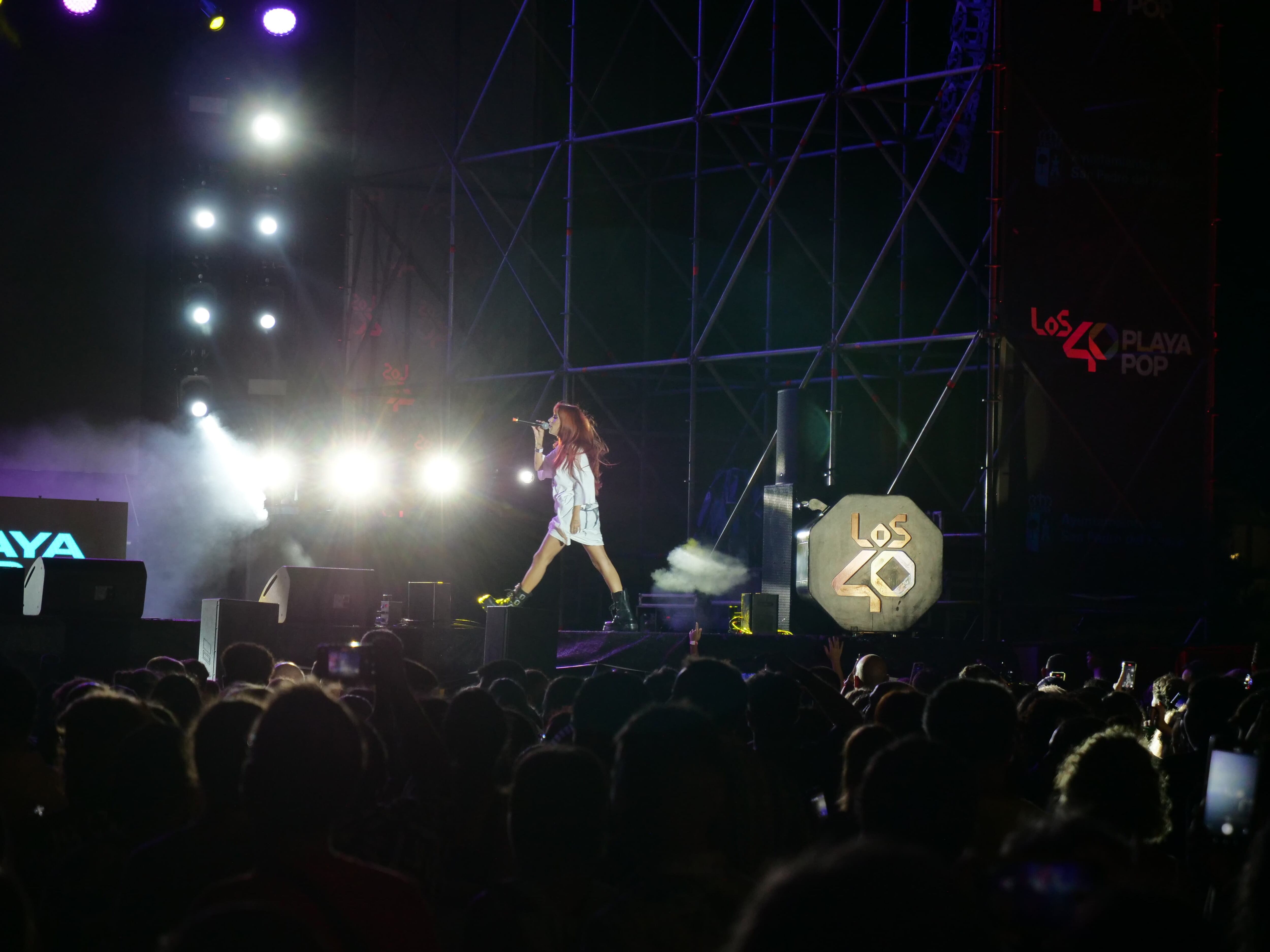 Vicco durante su actuación en Los40 Playa Pop