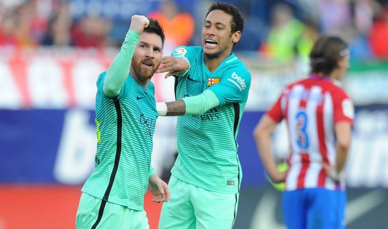 Leo Messi celebra su gol al Atlético en el Calderón.