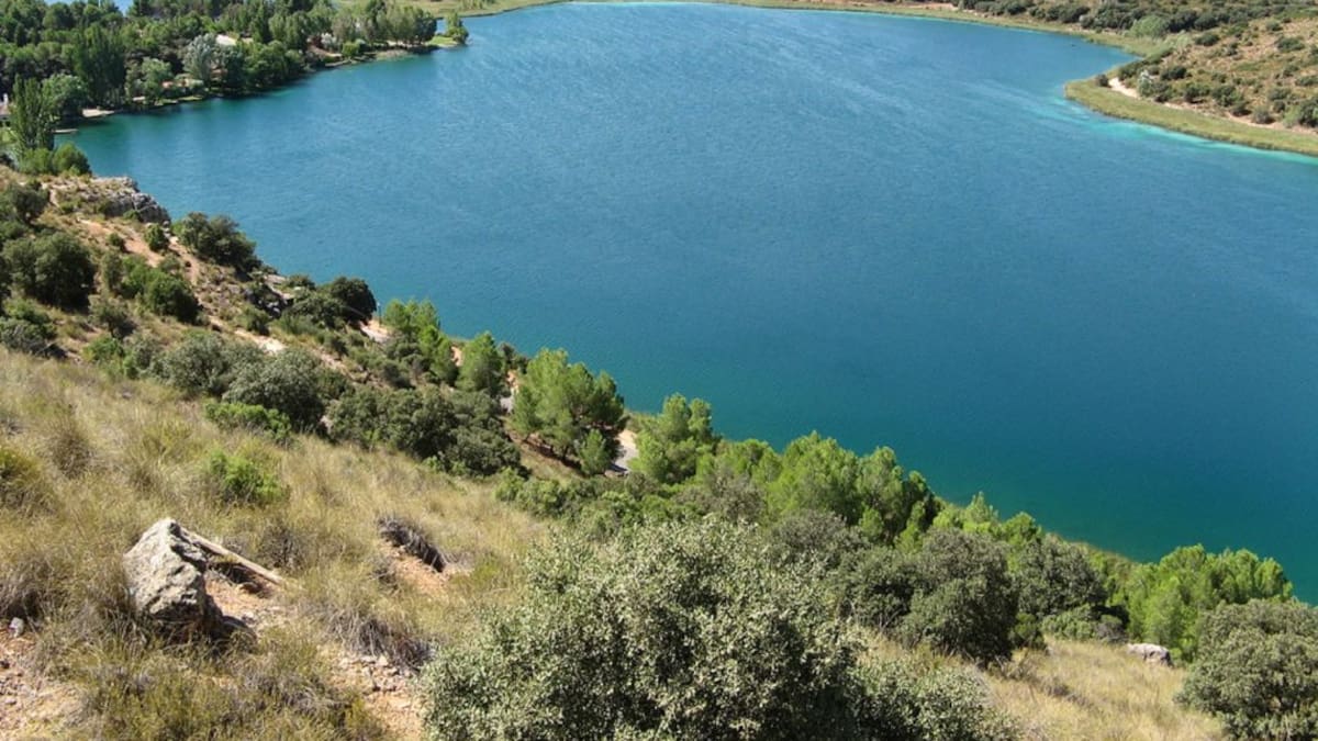 Paradoja en las Lagunas de Ruidera: ¿Por qué hay lagunas que siguen secas pese a estas lluvias?