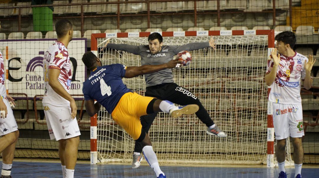 Los primeros partidos de la Asobal quedan aplazados