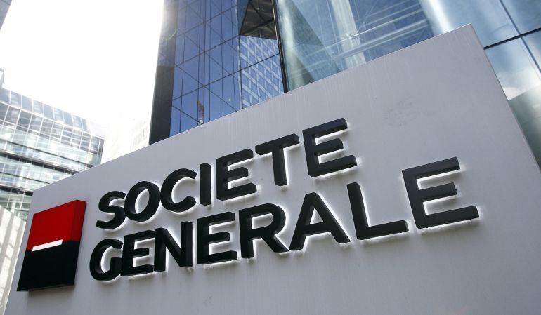 El logo del banco francés Societe Generale en su sede centrla