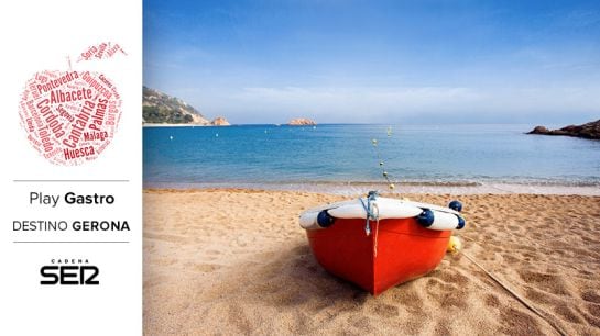 Las playas de la Costa Brava atraen a miles de personas cada año.