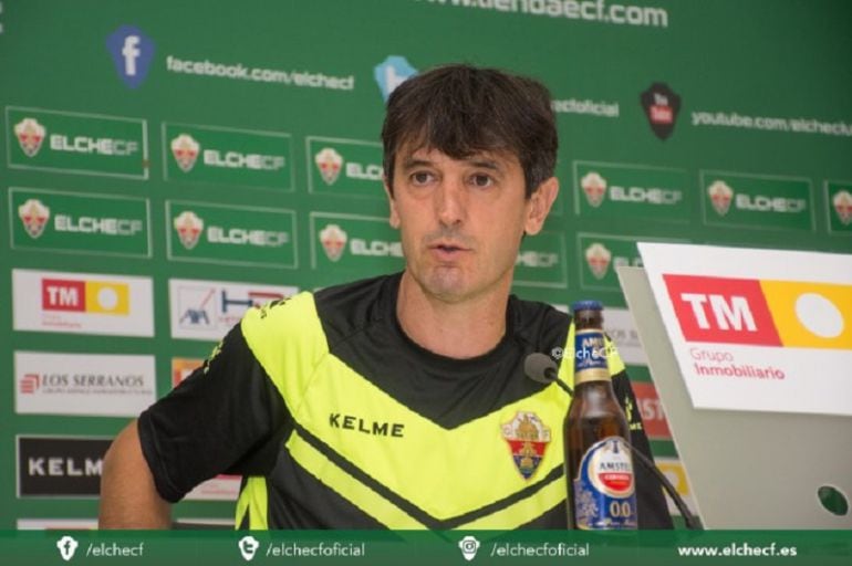 El técnico del Elche, Pacheta, resaltó el esfuerzo de sus jugadores