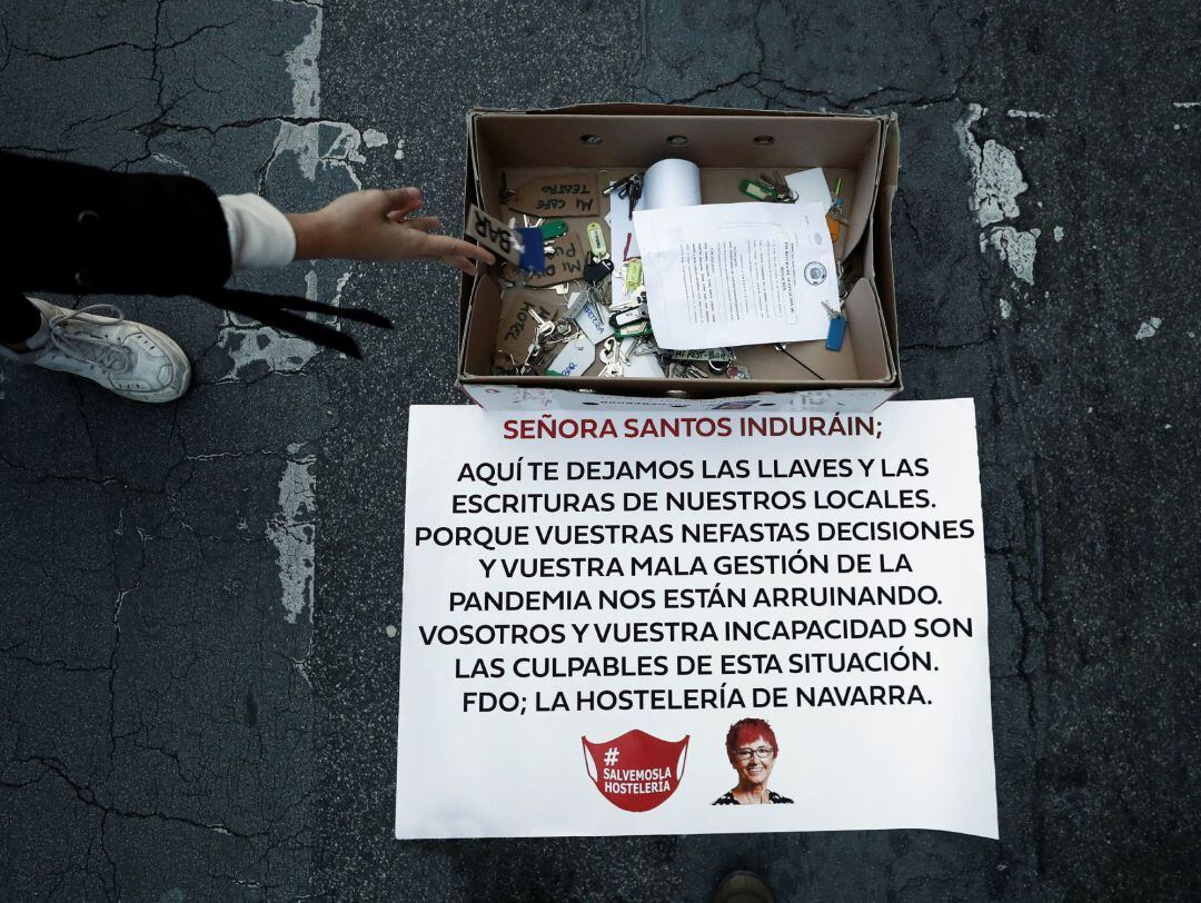 Los hosteleros dicen que sus condiciones de apertura son "una locura" y piden la dimisión de Chivite e Induráin