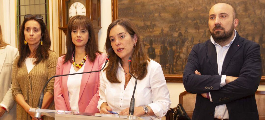 Yoya Neira, Martínez Acón, Inés Rey y Lage Tuñas, cuando Acón formaba parte del Gobierno local