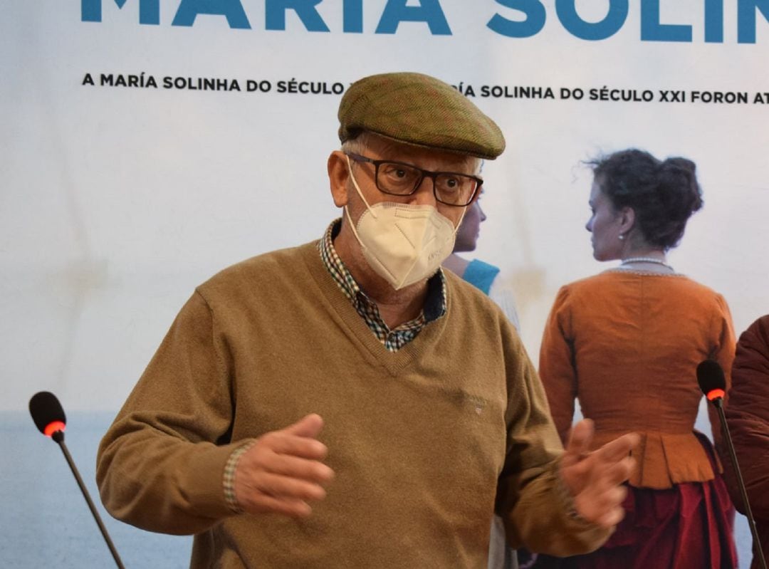 Xosé Manuel Pazos, alcalde de Cangas, durante una rueda de prensa.