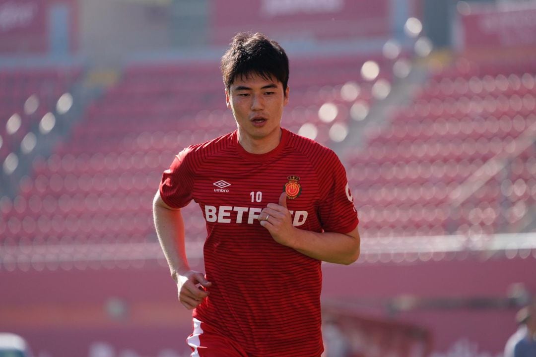 Ki Sung Yueng ya entrena con el Real Mallorca.