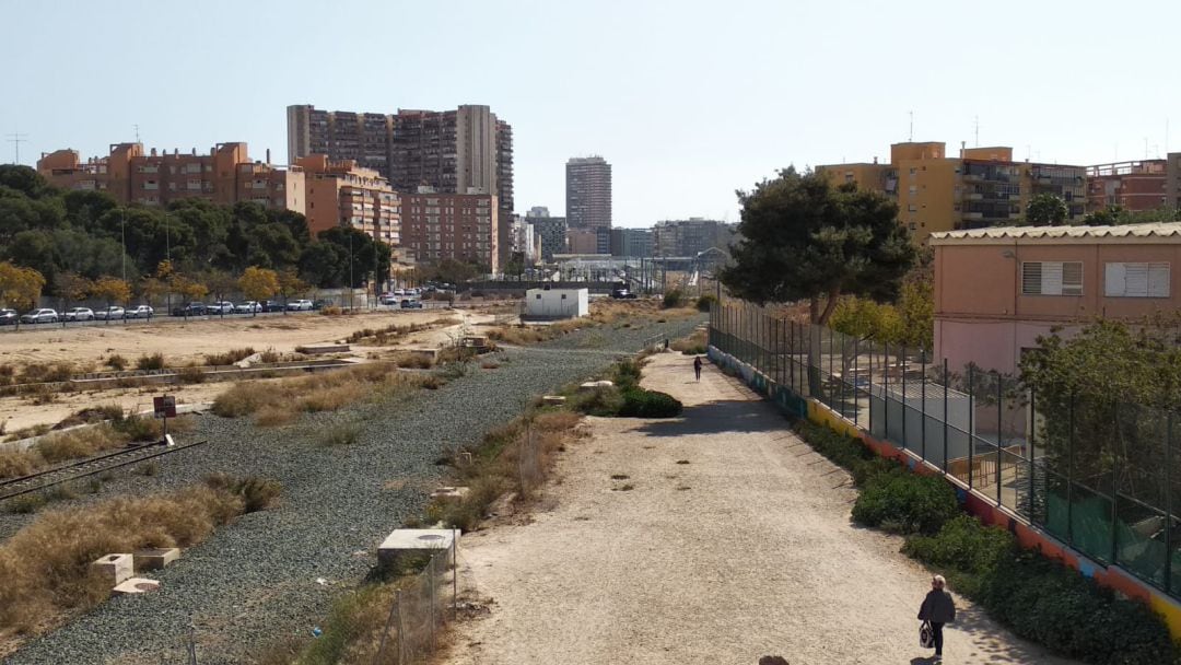 Vista de los terrenos en los que debe construirse el Parque Central