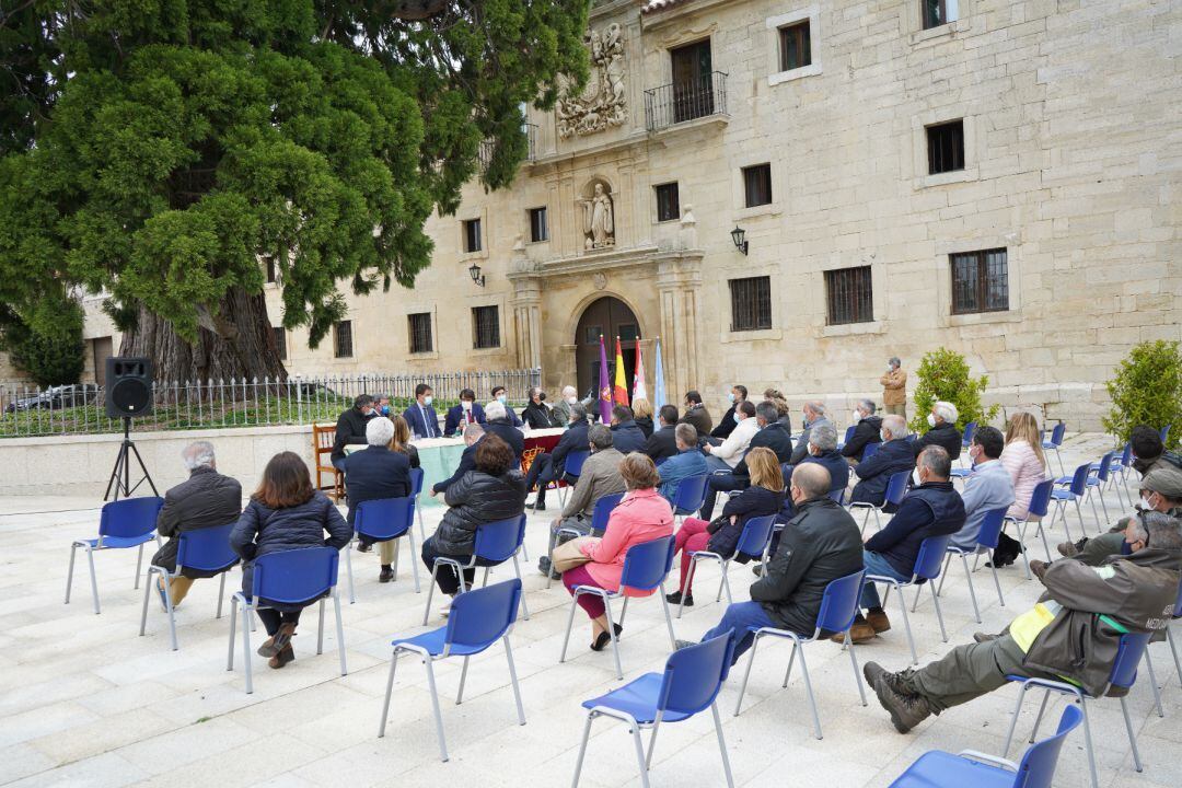 Reunión de representantes de la Junta y la Diputación de Burgos con alcaldes de la zona