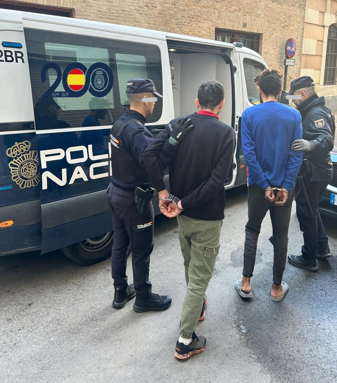 Policía Nacional detiene a tres encapuchados que intentaban robar un salón de juegos en Murcia