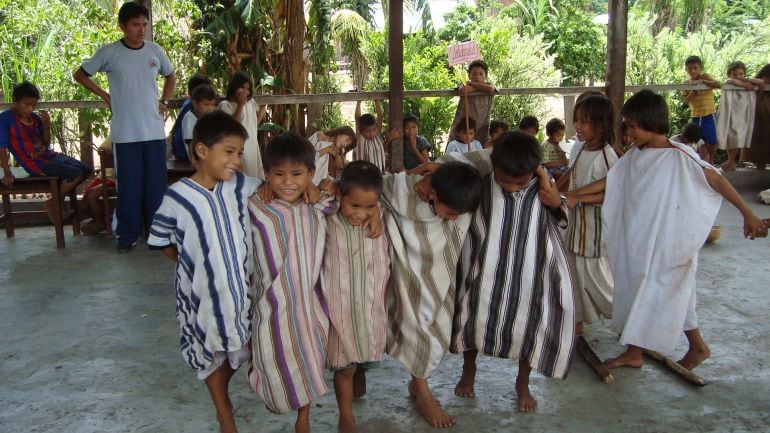 Fortalecimiento de gestión educativa intercultural bilingüe con equidad de género en Perú.