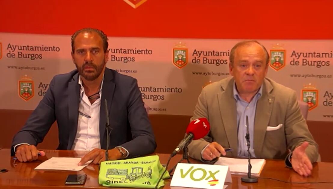 Ignacio Peña y Fernando Martínez-Acitores, concejales de Vox en el Ayuntamiento de Burgos