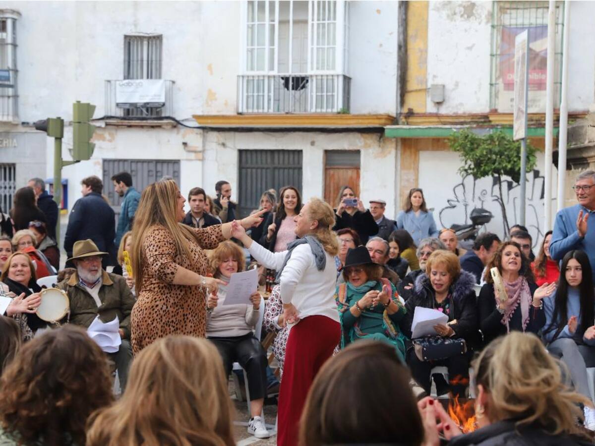 Se adelanta a noviembre el periodo de instalación de mostradores y barras en la vía pública con motivo de la Navidad