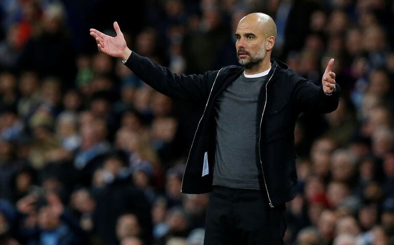 Guardiola durante un partido del City