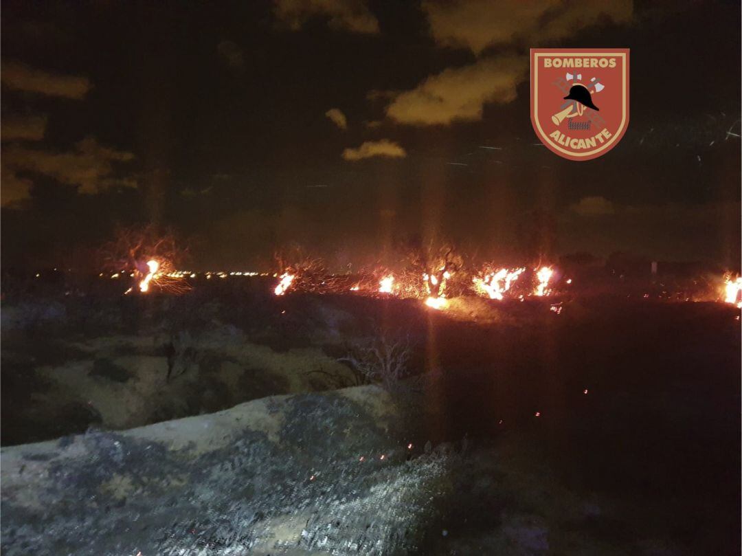Imagen del incendio en El Moralet