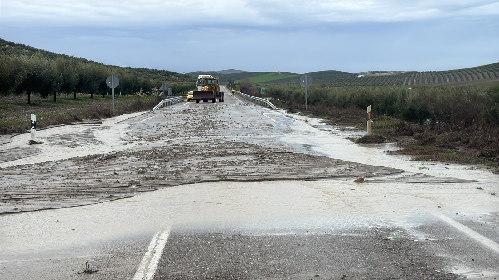 Carreteras de Córdoba afectadas por los desbordamientos de arroyos