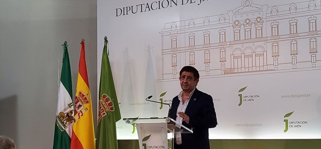 Francisco Reyes realiza balance del primer año de mandato de la Diputación tras las últimas elecciones municipales.