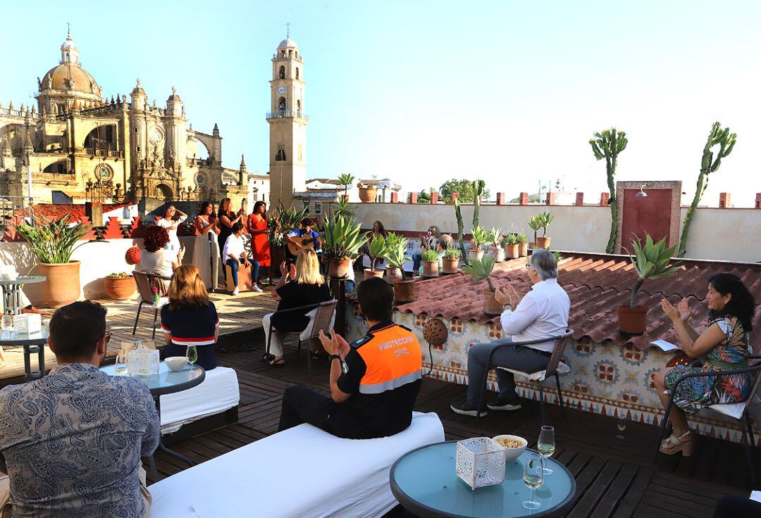 Presentación de esta iniciativa