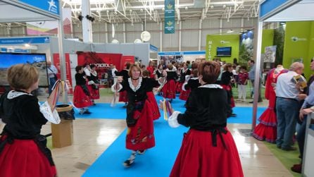 Los talleres de Trajes y Bailes Típicos tambien estuvieron presenter en la feria &#039;Tierra Adentro&#039;