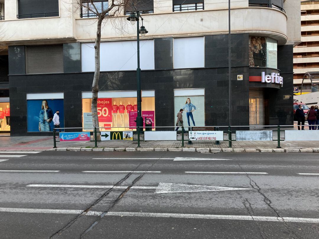 Imagen de archivo de Lefties el dia de su cierre