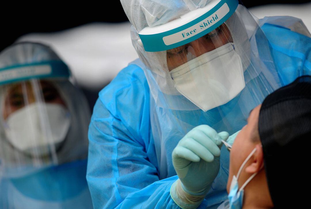 Realizadas pruebas de covid-19 al 10 % de los vascos durante la pandemia 