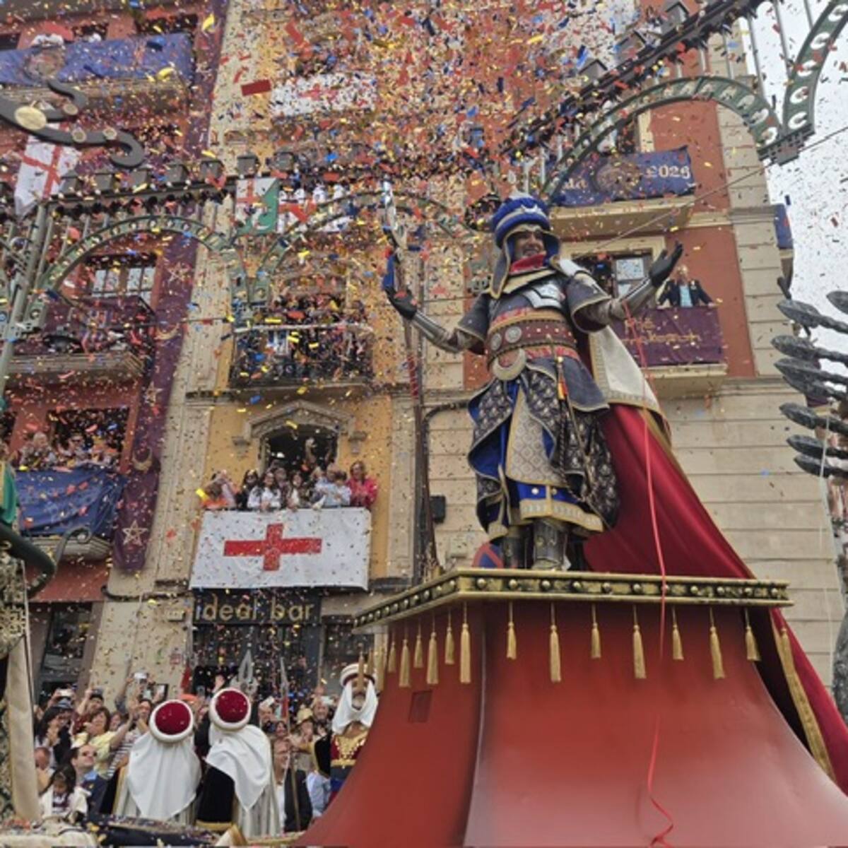 Al-Azraq regresa a las calles de Alcoy