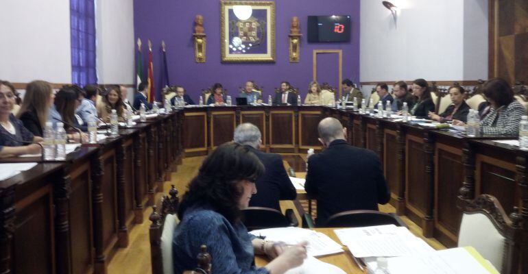 Pleno del Ayuntamiento de Jaén celebrado el pasado jueves, 26 de abril.