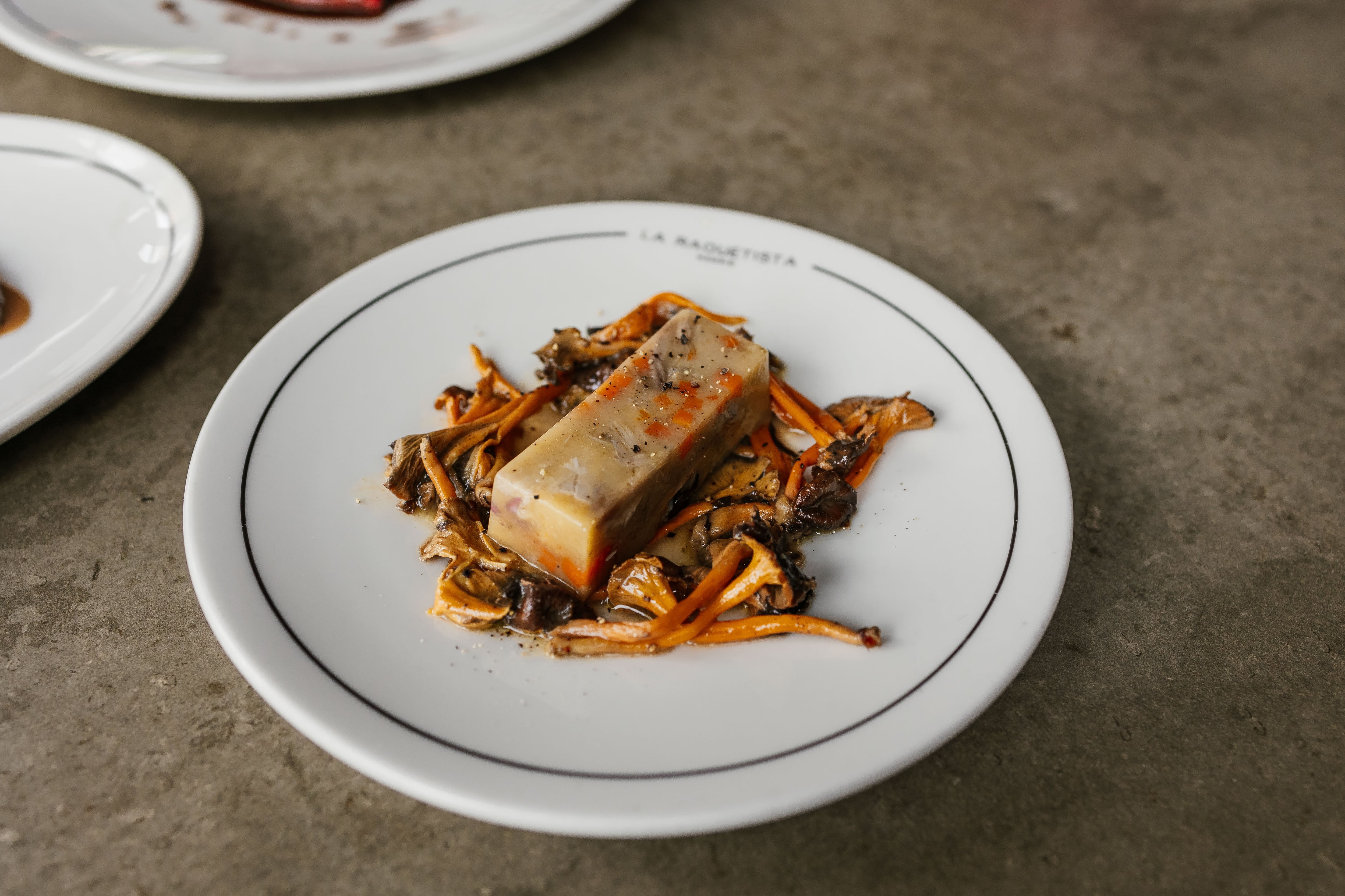 Perdiz y angulas de monte en escabeche (La Raquetista).