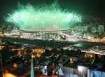 Fuegos artificiales sobre el estadio de Maracana en la inauguración de los Juegos Olímpicos de Río de Janeiro.