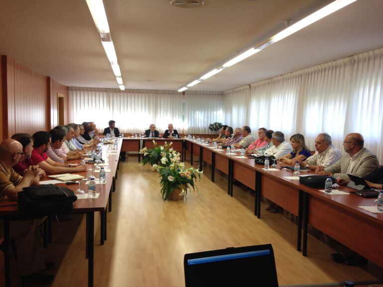 Imagen del encuentro mantenido en la Escuela Castilla
