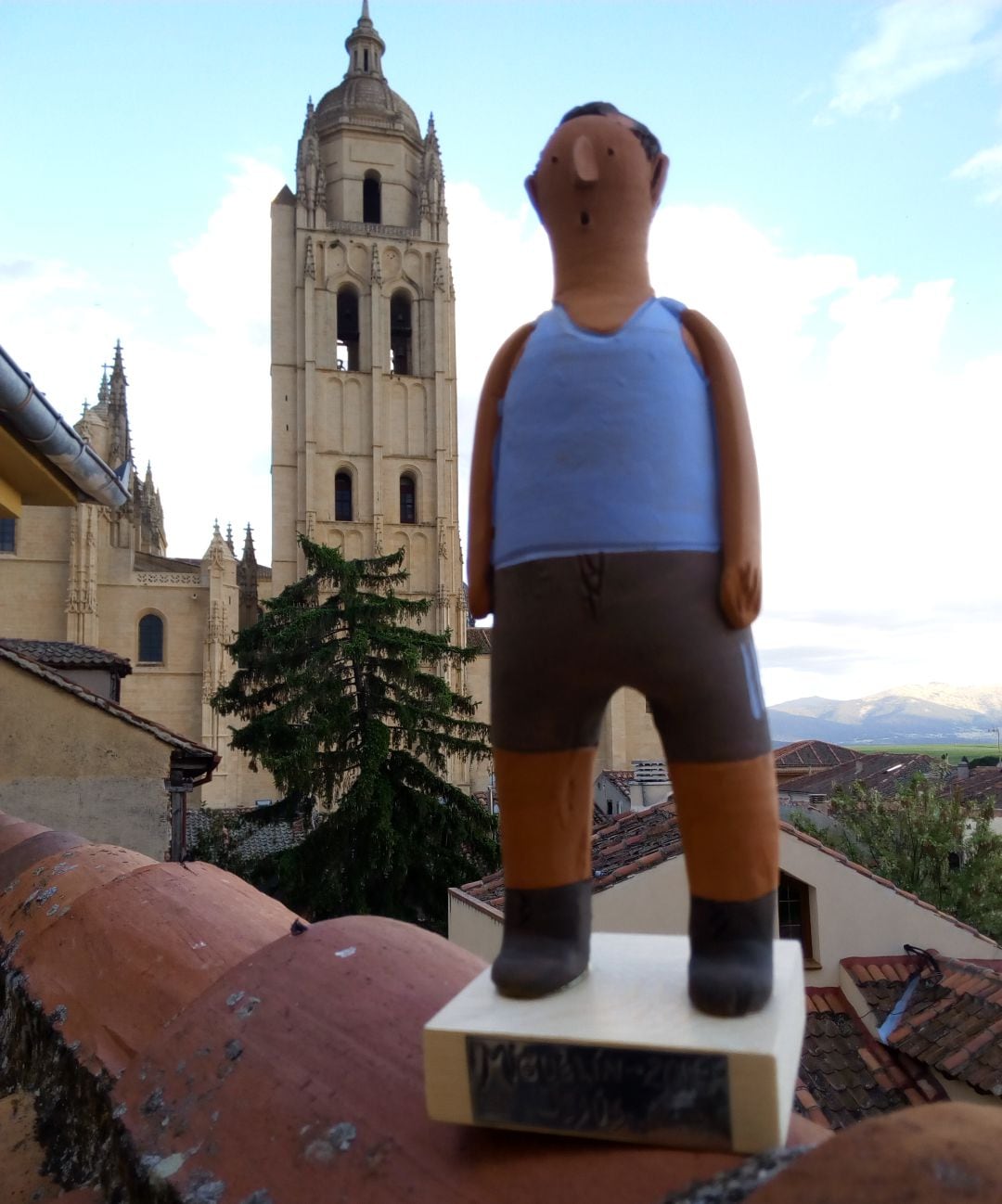 Trofeo que recuerda a la figura de Miguel González Marinas y que se entrega en la &quot;Cena del Miguelito&quot;