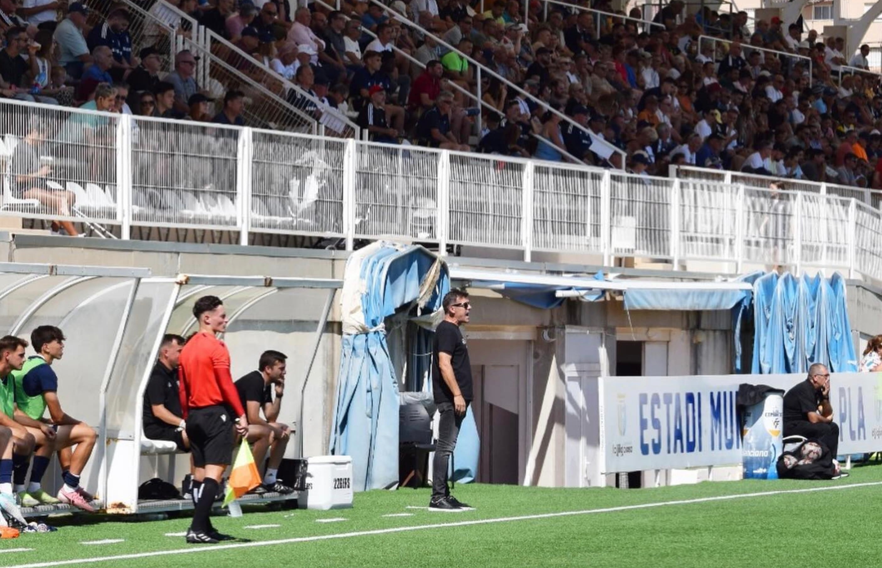 Miguel Ángel Martínez, entrenador del C.F. Benidorm, en el último partido disputado en el Nou Pla