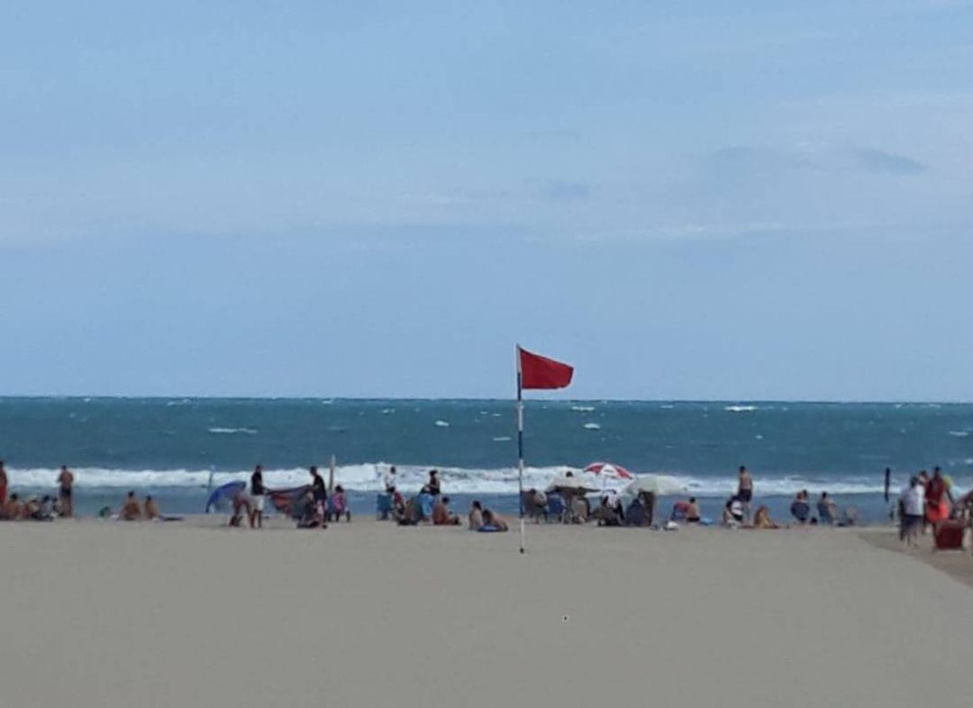 Jornada de bandera roja en la Safor, el domingo 22 de septiembre, aunque en Oliva no ondeaba porque ya ha finalizado el servicio de socorrismo