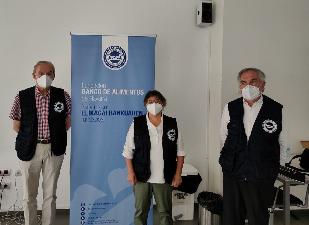 Imagen de representantes del Banco de Alimentos de Navarra durante la presentación.