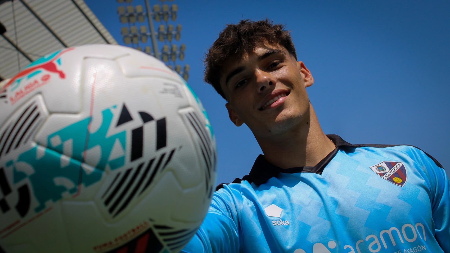 Dani Martín en su presentación como portero de la SD Huesca