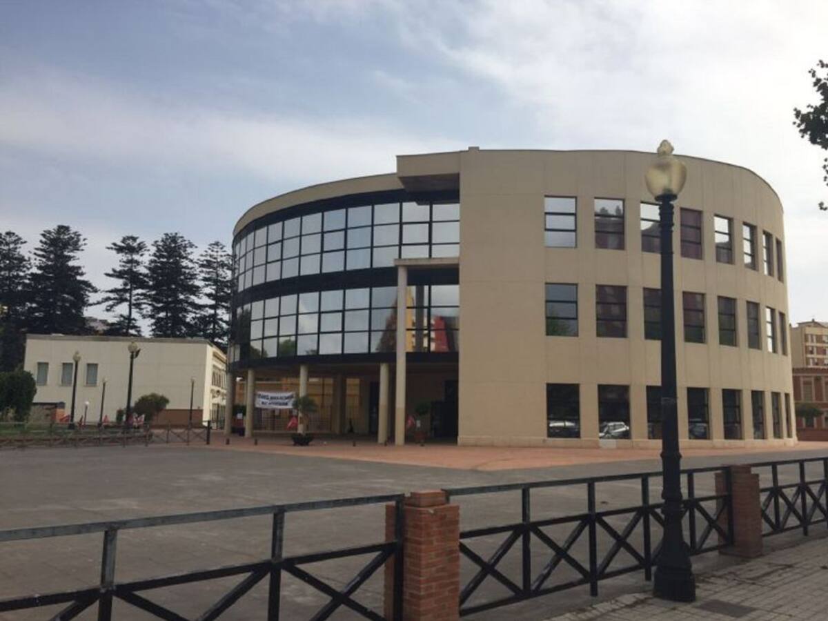 CCOO critica el alta a una trabajadora antes de tener los resultados PCR en La Línea