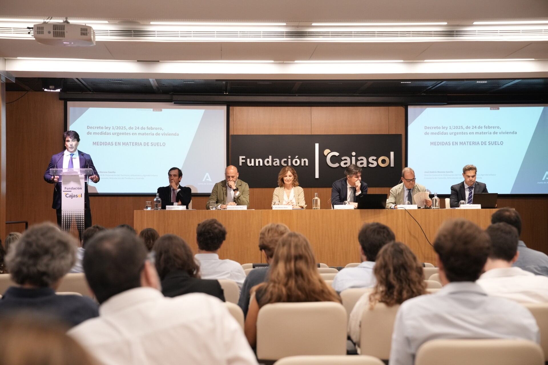 El Instituto de Estudios Cajasol organiza una Jornada sobre urbanismo y vivienda