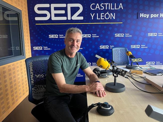 El entrenador del Real Valladolid visitó los estudios de Radio Valladolid