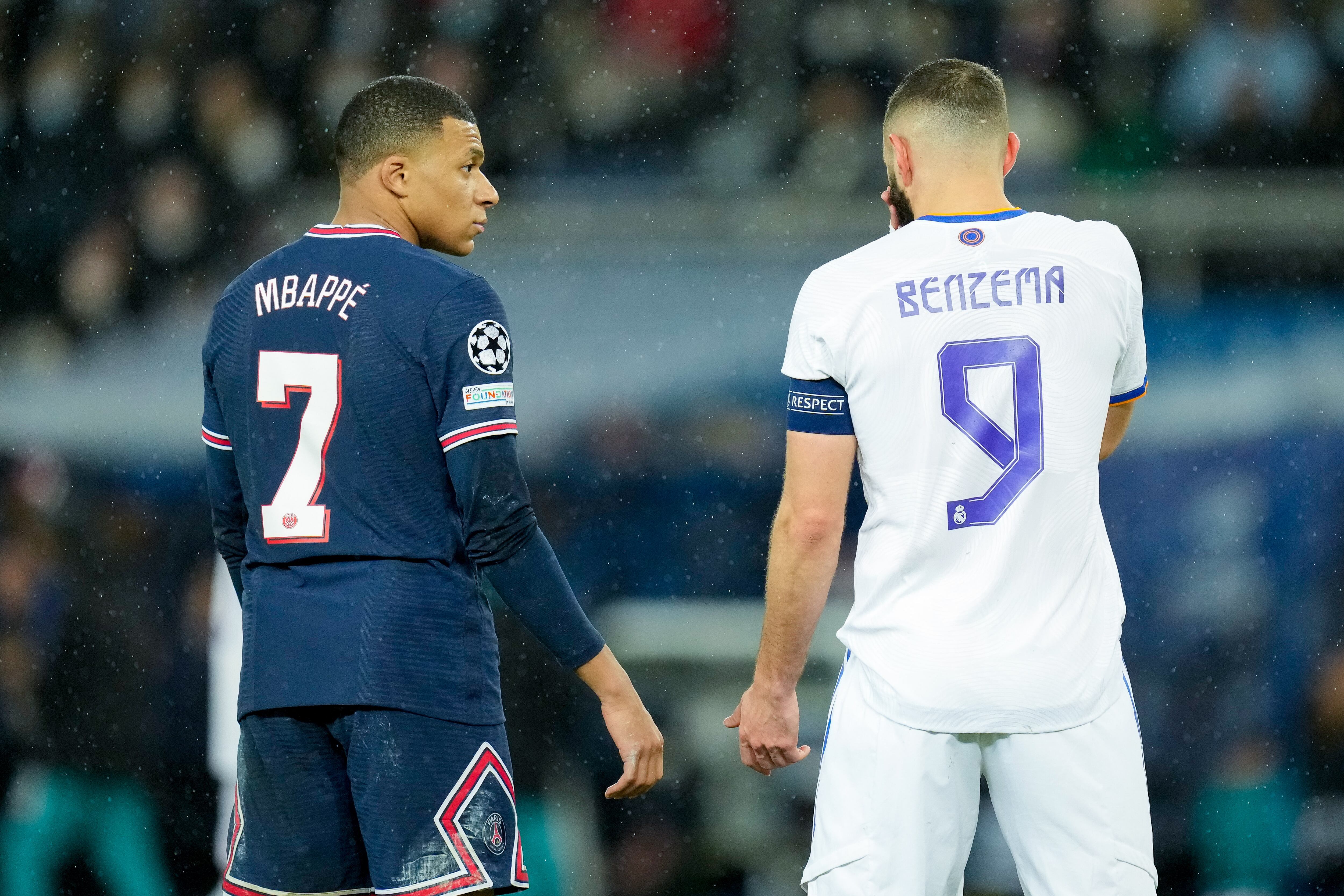 Kylian Mbappe y Karim Benzema (Photo by Alex Gottschalk/DeFodi Images via Getty Images)