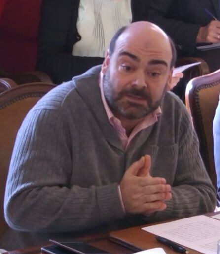 Agustín Iglesias Caunedo, portavoz municipal del PP, en un momento del pleno.